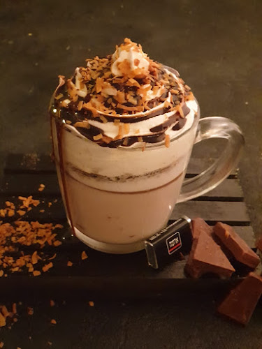 ארומה דיזנגוף (פינת גורדון) - הסעדה