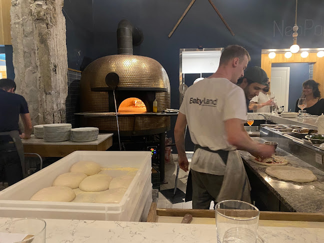 Opinii despre נאופוליטן în חיפה - הסעדה