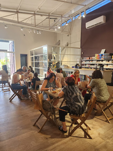 בורשטיין קפה - בית קלייה לקפה ובייקרי, חנות פולי קפה איכותיים - נתניה