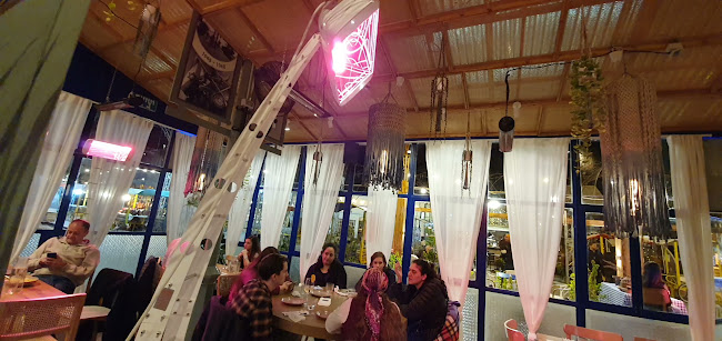 Hamesilah Kosher Bar