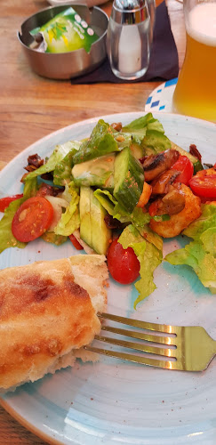 פטרה חוף הקשתות אשדוד - הסעדה