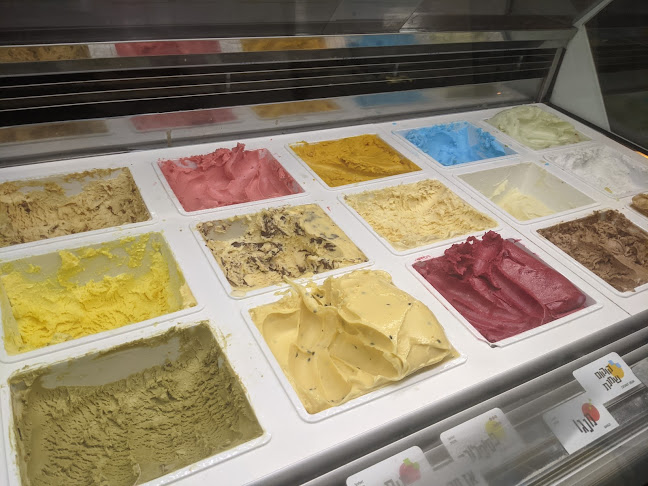 מול היציאה מהרובע, יעקב פריימן 5, ראשון לציון