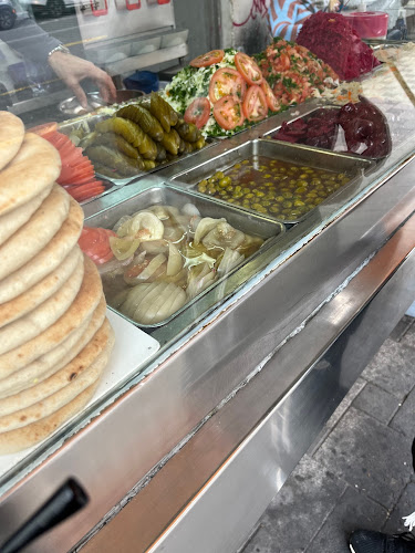 פלאפל ארמון - הסעדה