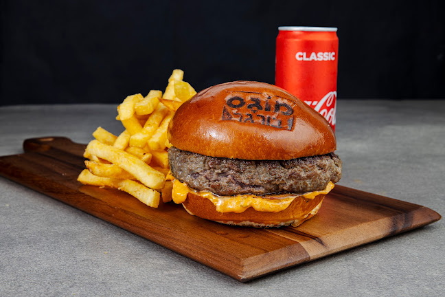 משה שרת 54, אזור