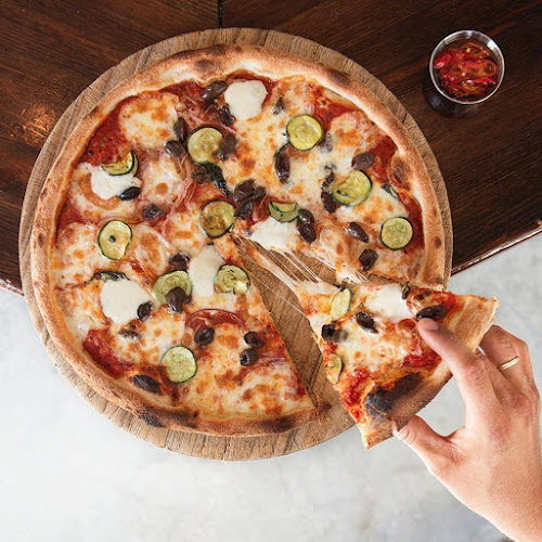 פיצה פלורה Pizza Flora - הסעדה