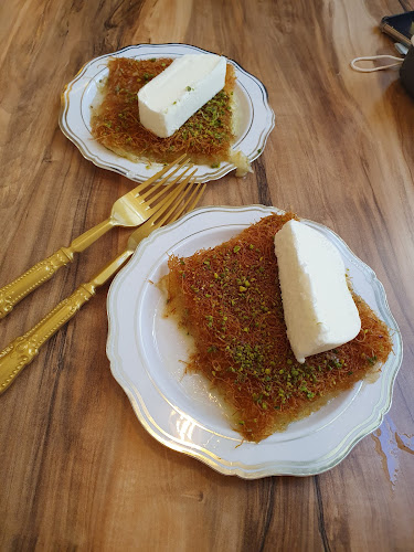 Crispy's & More - חיפה