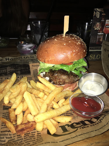 אורנוס - הסעדה