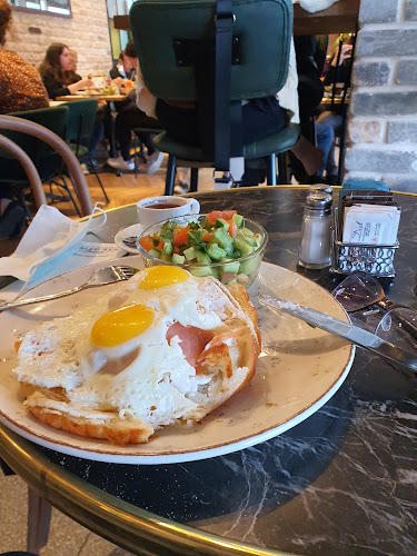 בליקר בייקרי מודיעין - כשר למהדרין חלבי - מודיעין מכבים רעות