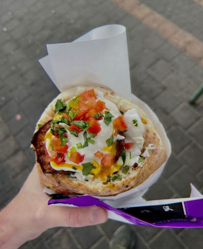 הסביח של הסומך תחנת פז