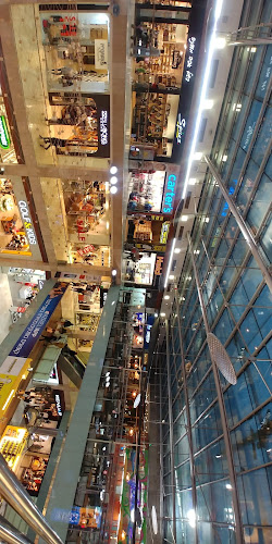 Comentarii opinii despre ספייסז - Spices - עזריאלי גבעתיים