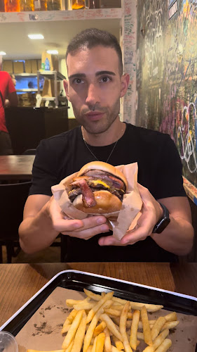 Lokal Burger - הסעדה