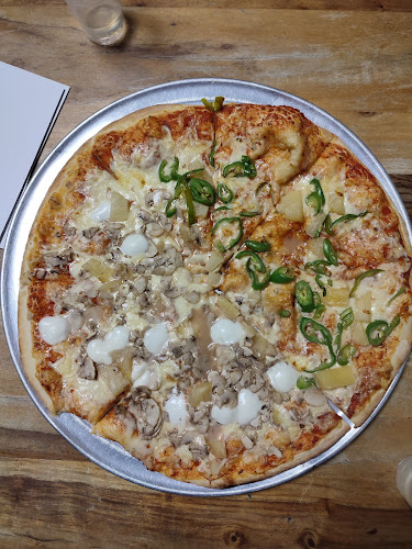 מיסטיק פיצה ירושלים - הסעדה