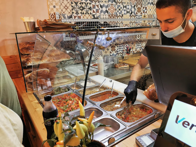 סיפורו של שניצל - הסעדה