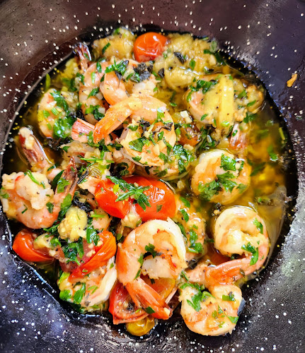 דולפין ים - Sea dolphin - הסעדה