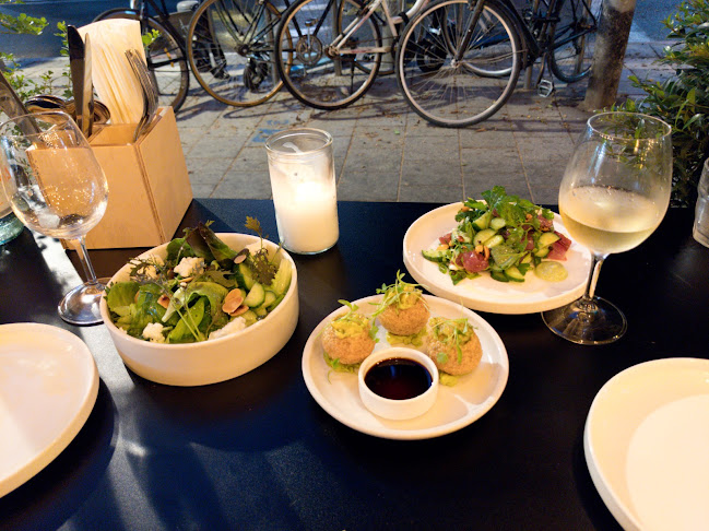 Felix Wine Bar - הסעדה