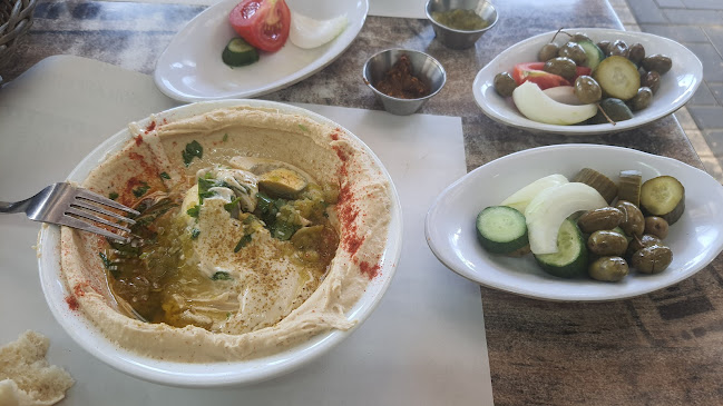 בדוסה - חומוס פול שקשוקה - הסעדה