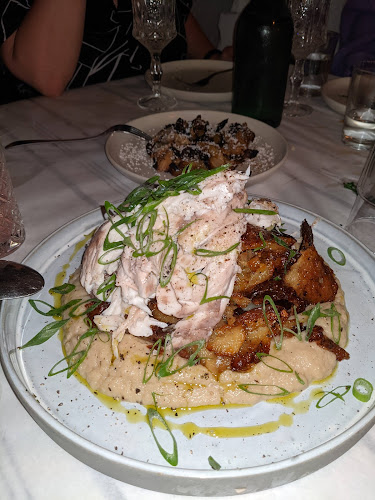 חצרים 9, תל אביב-יפו