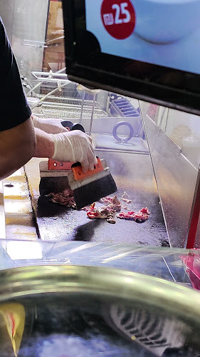 טורק לחמג'ון - תל אביב-יפו