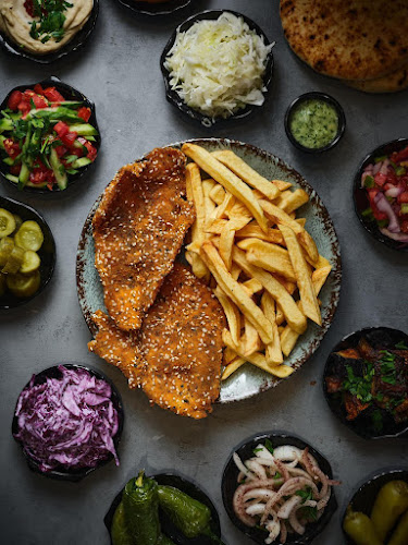 המשביע דימונה - הסעדה