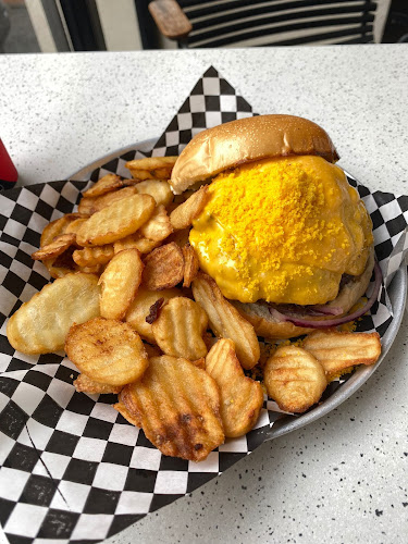 פורט 19 רמה"ש - הסעדה