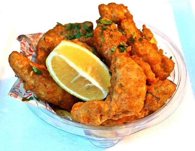 פיש אנד צ'יפס מרקט, דגי אלי