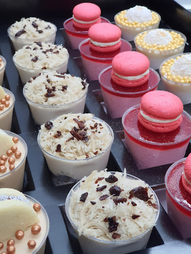 Comentarii opinii despre אוראל משה - קונדיטוריה, עוגות מעוצבות וקינוחים בהזמנה אישית