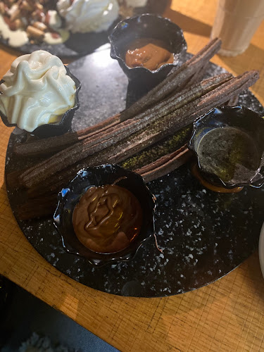 שדרות ירושלים 220, חולון