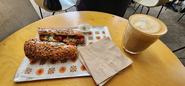 לחמנינה מרמורק