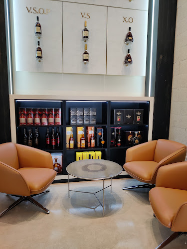 יין בעיר סביון - הסעדה