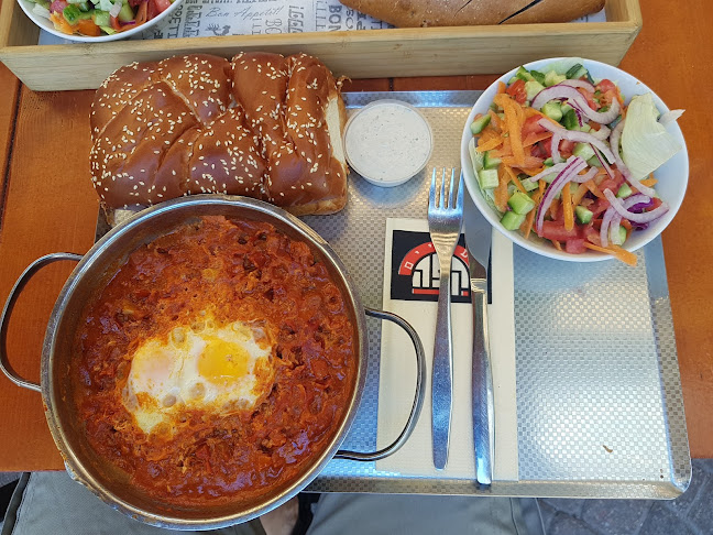 רמב"ם 18, תל אביב-יפו