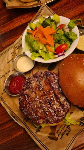 ביף בר - נתניה