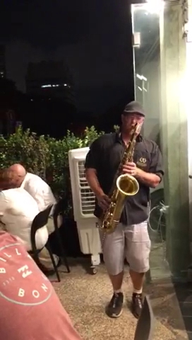 נוצ׳י סושי בר