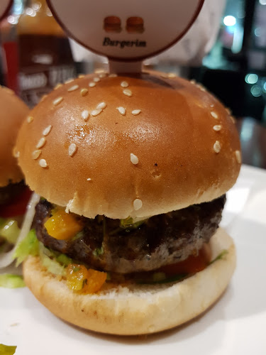 מתחם דור אלון, עינת