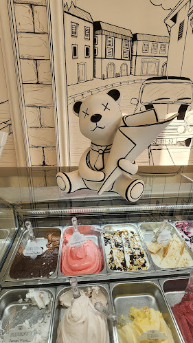 Comentarii opinii despre SKETCH