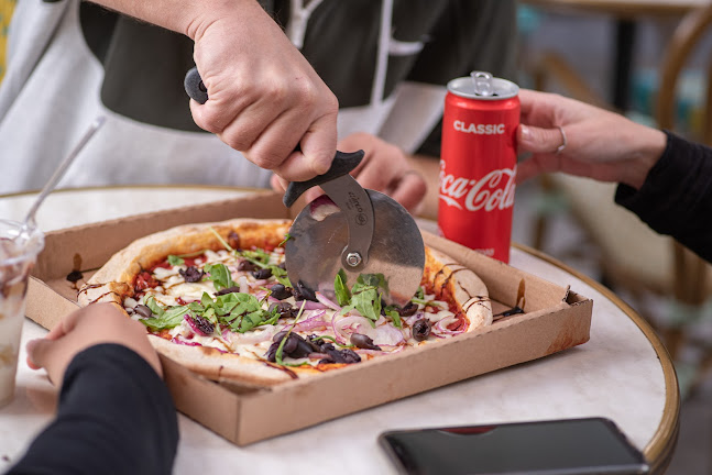 Sunny bakery & goods | סאני מאפייה ובית קפה - הסעדה