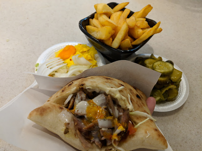 שווארמה שמש - הסעדה