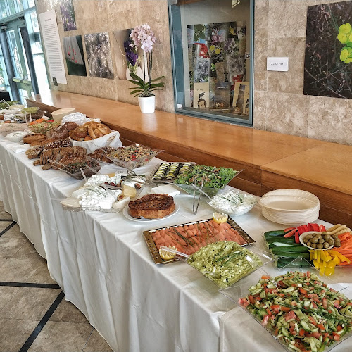 קייטרינג א.ד פלפלים | כנסים | אירועים | מגשי אירוח