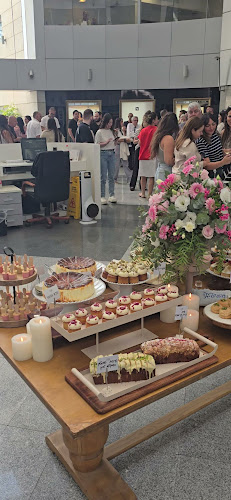 מעדנייה מקומית