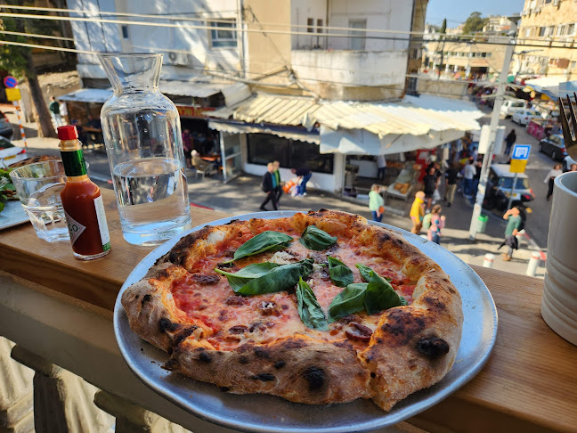 פיצרייה תלפיות - הסעדה