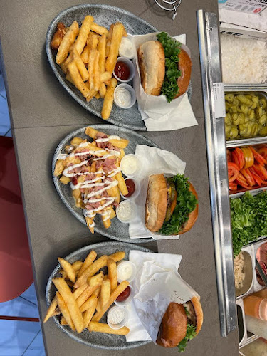 Opinii despre המבורגר סמאש משלוחים în חיפה - הסעדה