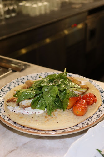 בר קוקטיילים | מיה וואלאס | בר בפתח תקווה | Mia Wallace