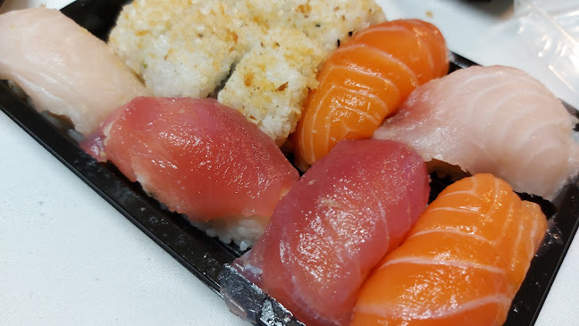 סושי דניה - הסעדה