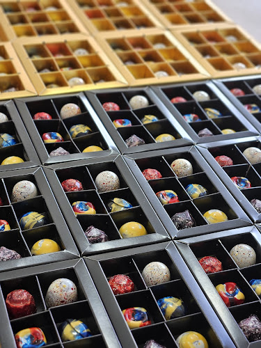 טובה קייקס עוגות, קינוחים ומגשי פירות