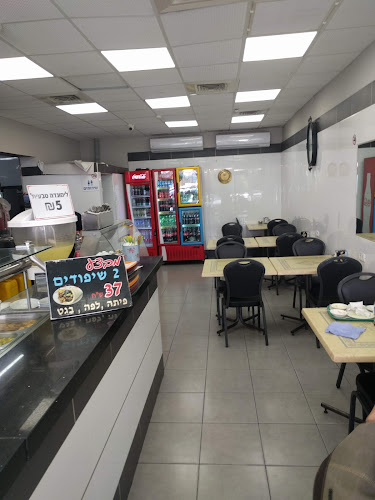 שווארמה ענאן - הסעדה