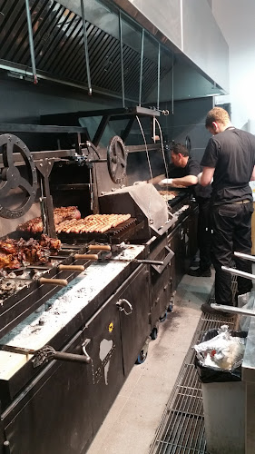 Opinii despre ניר צבי בשרים în בית דגן - הסעדה