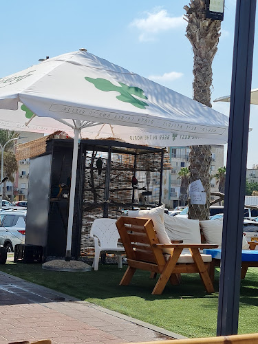 חוף הבתולה מסעדה