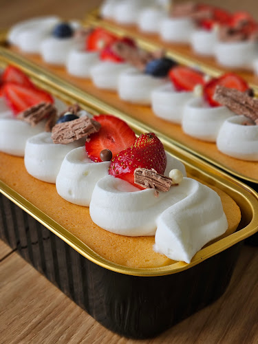 טובה קייקס עוגות, קינוחים ומגשי פירות - הסעדה