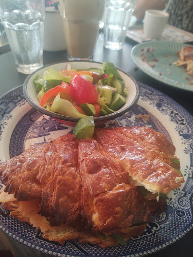 Cafe Alma Neve Tzedek - קפה עלמה נוה צדק - תל אביב-יפו