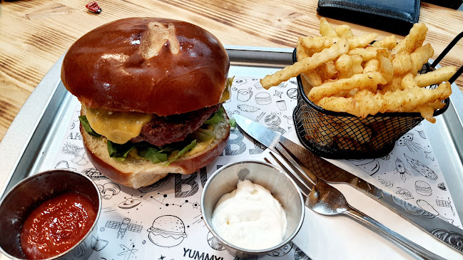 Opinii despre נייבירו NIBIRU în קלנסווה - הסעדה