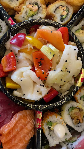 מסעדה אסייתית - סורה סושי לאונג'✔️אוכל אסייתי✔️סושי